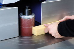 JET - Nettoyant Pour Bande Abrasive -Scheppach Soldes Magasin HOLZMANN Nettoyant pour bande abrasive SBR203 SBR203 2 1