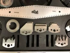 LE RAVAGEUR - Coffret Toupilleur L'Incontournable Alésage 30 - Hauteur 50 - Portes-Outils - Fraise à Rainer Ext. - Fers 13 LE RAVAGEUR - Coffret Toupilleur L'Incontournable Alésage 30 - Hauteur 50 - Portes-Outils - Fraise à Rainer Ext. - Fers -Scheppach Soldes Magasin LE RAVAGEUR Coffret Toupilleur L Incontournable Alesage 2