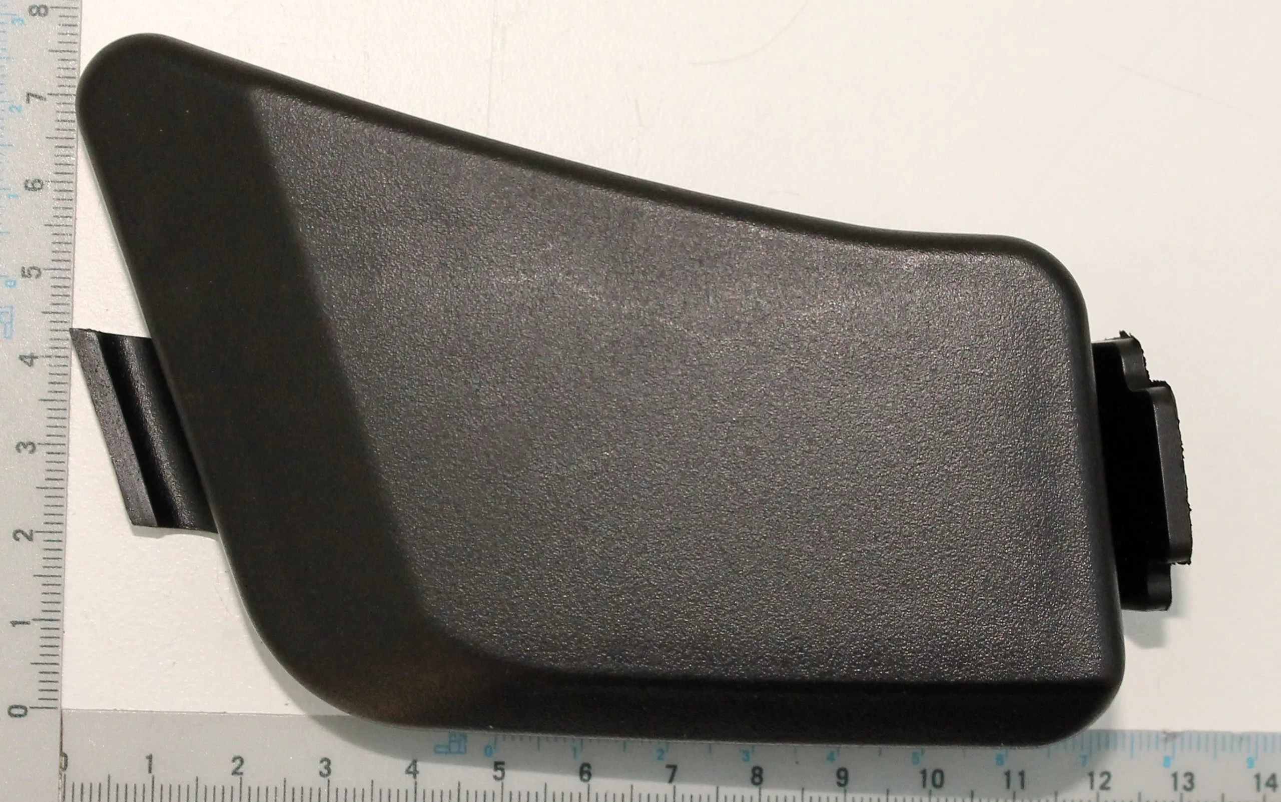 SCHEPPACH - Couvercle Du Filtre à Air Pour Tondeuse MS161-46 Et MS173-51 3 SCHEPPACH - Couvercle Du Filtre à Air Pour Tondeuse MS161-46 Et MS173-51