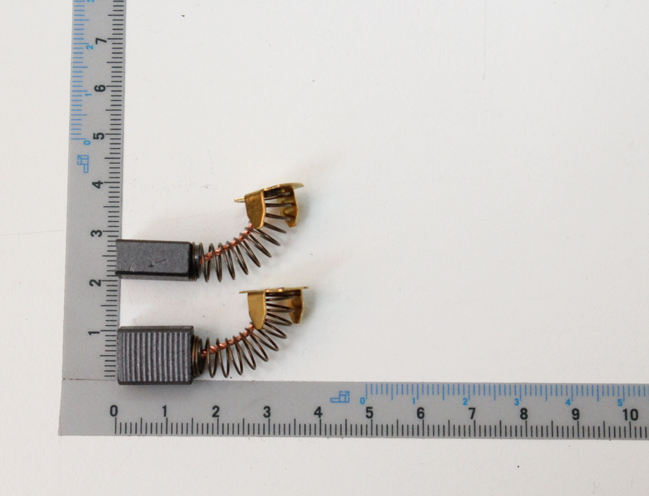 SCHEPPACH - Jeu De 2 Charbons Pour Scie à Onglet HM80LXU 3 SCHEPPACH - Jeu De 2 Charbons Pour Scie à Onglet HM80LXU